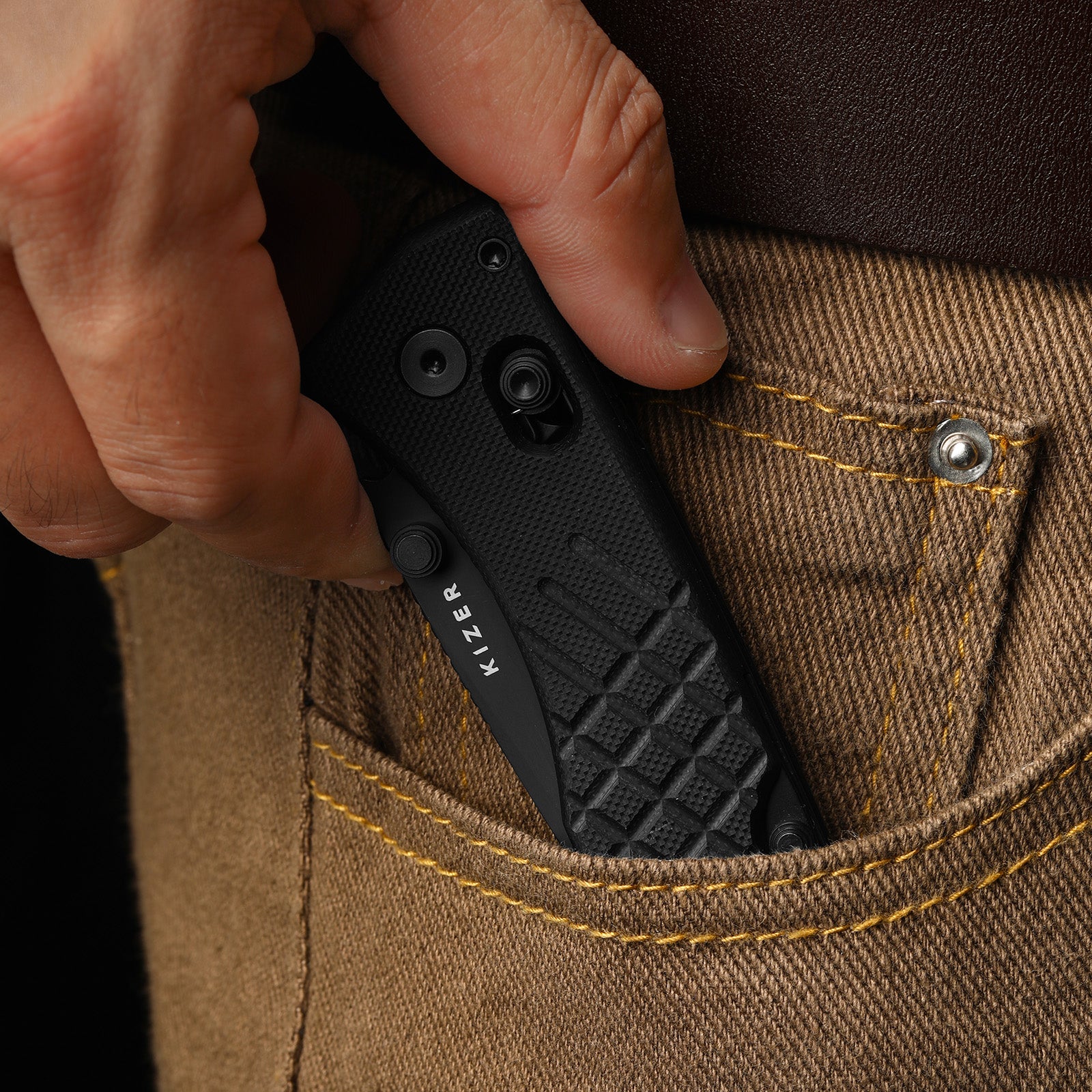 Aegis T | Kizer Clutch Lock™ | Tanto | Rescue Hook & Glass Breaker | KizerV™ 3774CTA1