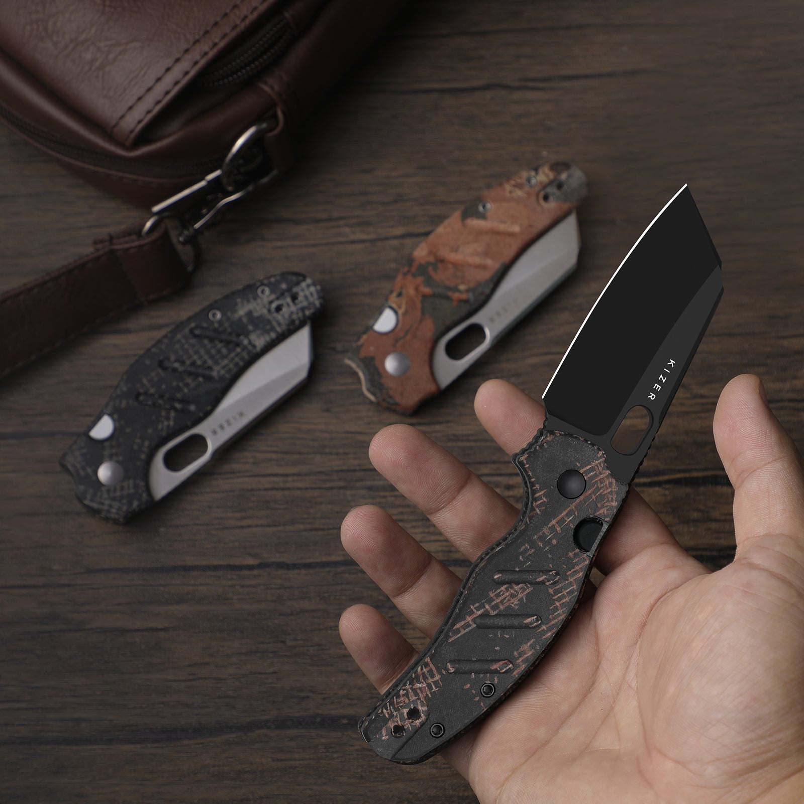 Sheepdog® C01C 2.9 CD | Current Micarta (Blue Burl Canvas) | Kizer Clutch Lock™ | Nitro-V | KizerV™ 3488.29CDA3