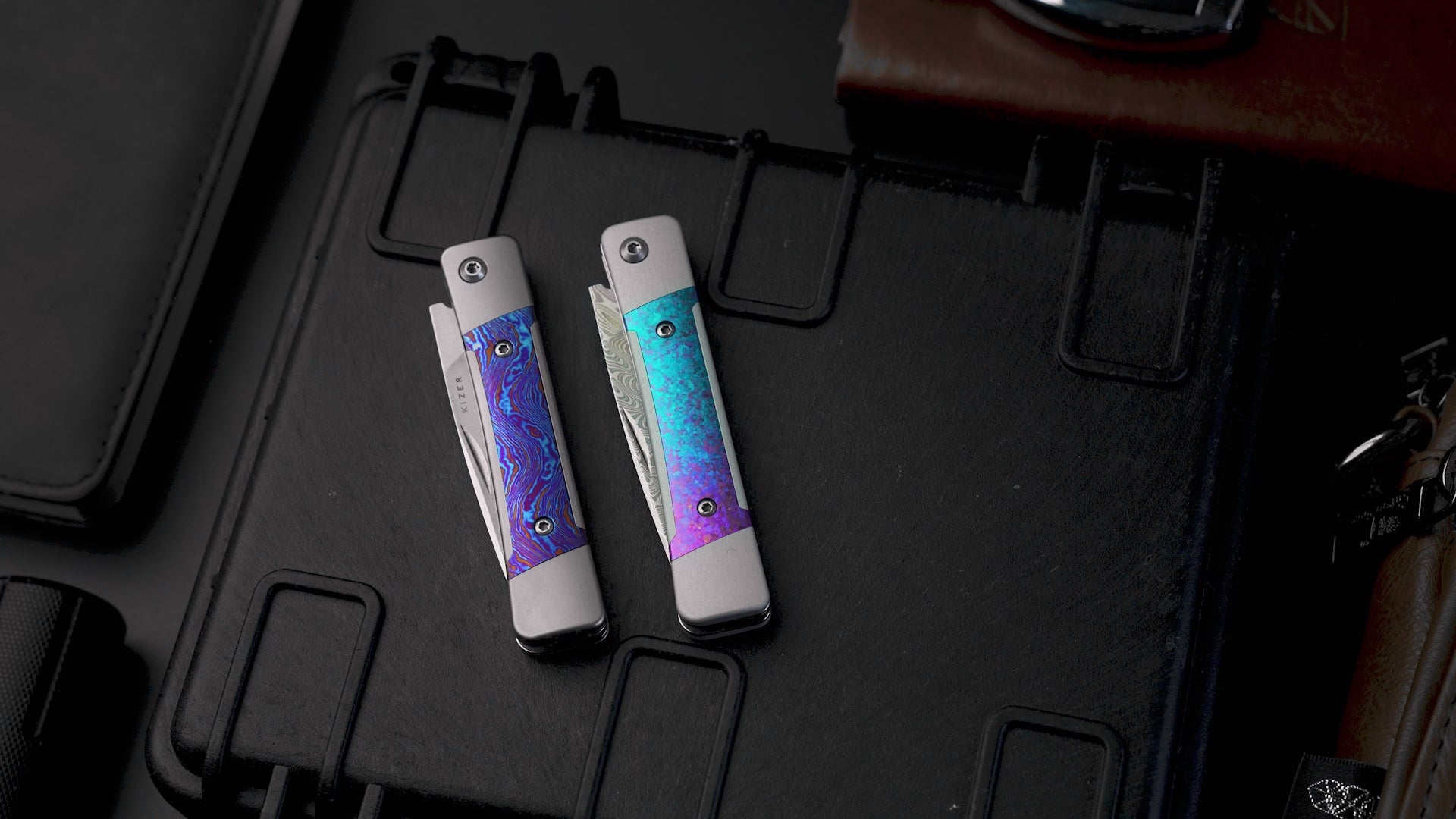 Little Grand 2.5 inch M390 Titanium & Titanium Damascus Ki2670A3-Kizer